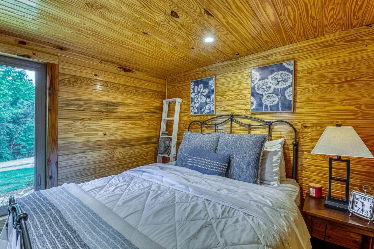 The Gemini-A Dreamy, Waterfront Tiny Cabin Rogersville Kültér fotó