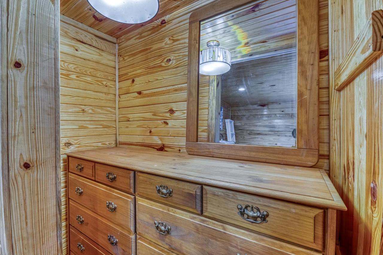 The Gemini-A Dreamy, Waterfront Tiny Cabin Rogersville Kültér fotó